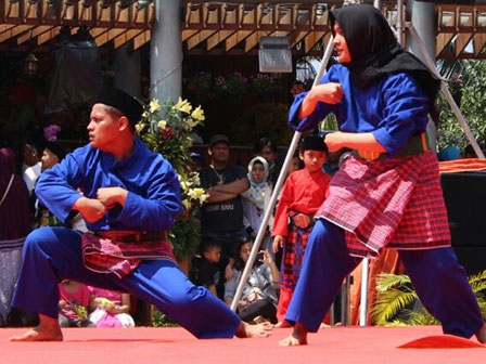 Sanggar Si Pitung Lestarikan Silat Cingkrik dari Rawa Belong